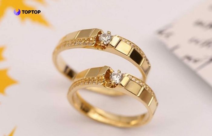 Vàng ta thường được ưa chuộng làm trang sức thời trang và tích trữ lâu dài