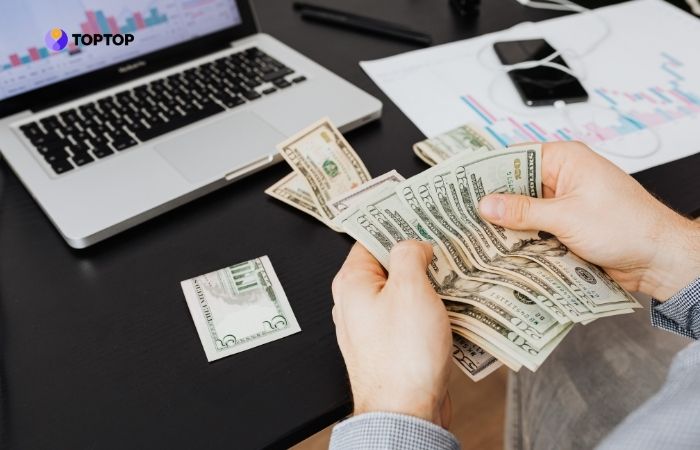 Gửi tiết kiệm USD giúp bạn chủ động hơn và tránh rủi ro khi tỷ giá tăng