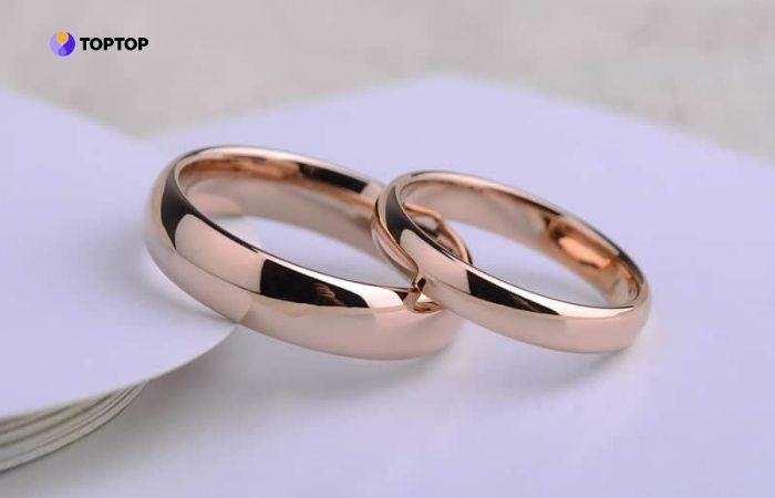 Vàng hồng là một loại hợp kim của vàng, nổi bật với sắc hồng lãng mạn
